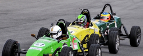 Piloto de Ribeirão estreia na Fórmula Vee