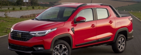 Fiat Strada fica mais moderna e funcional 